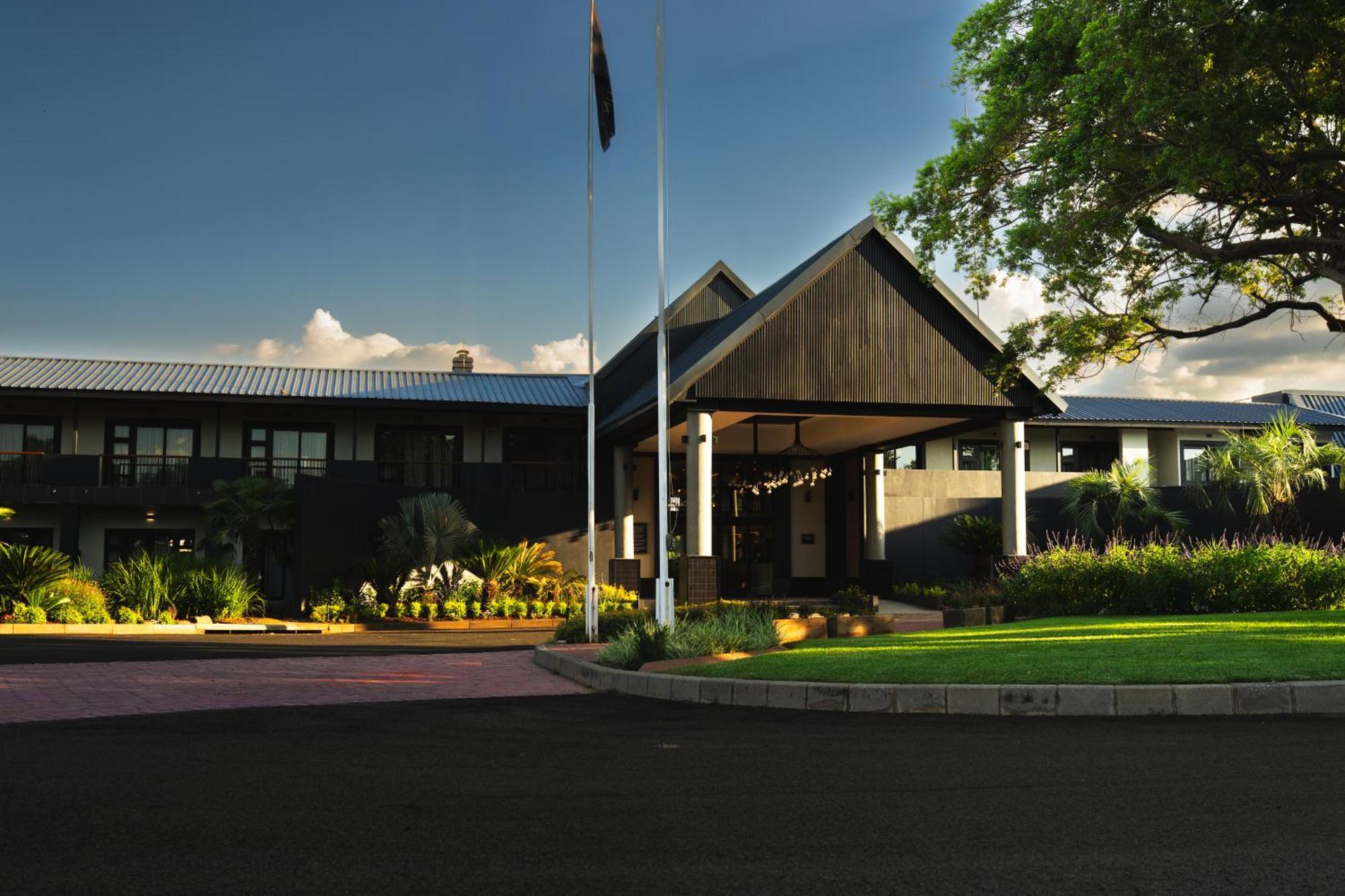 Emerald Resort & Casino Vanderbijlpark Exterior photo